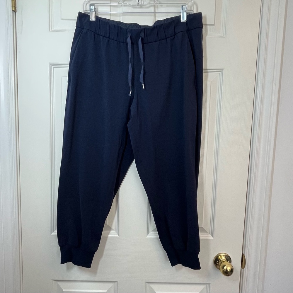 LULULEMON Navy On the Fly Joggers Size 10